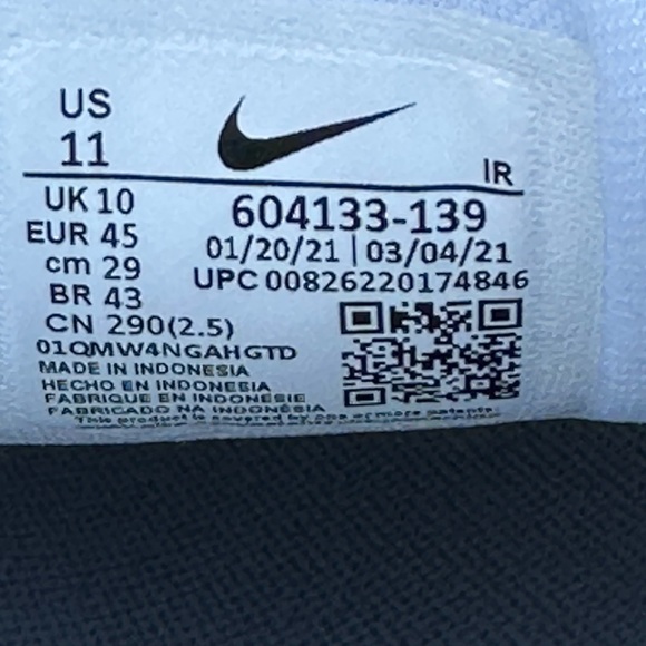 NEW Nike Air Max Plus Triple White Casual Sneaker - Size Mens 11 | Womens 12.5 - Picture 9 of 9